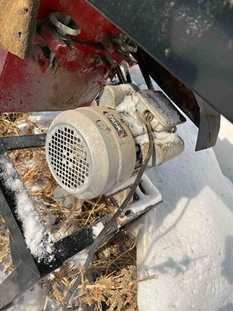 Дробилка сена и зерна