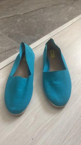 Продам женскую обувь, балетки .