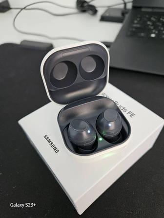 Продам Наушники Samsung Galaxy Buds FE в хорошем состояние