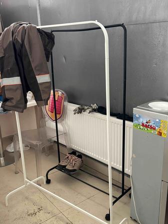 Вешалки напольные