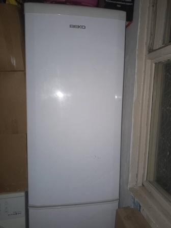 Продам холодильник Beko