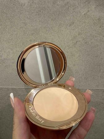 Пудра от Charlotte Tilbury