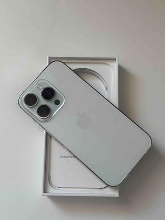 iPhone 14 Pro Silver 256 gb.