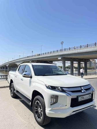 Сдается в аренду Mitsubishi L200 пекап с водителем на любой срок