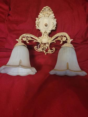 Продам светильник бра