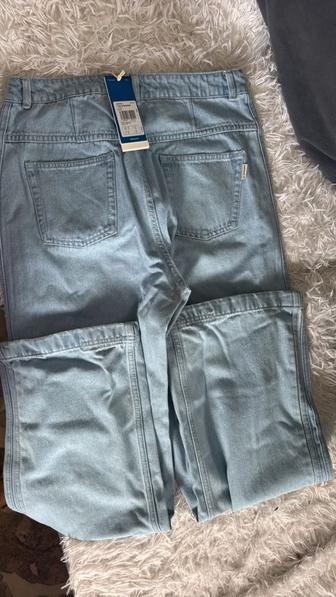 Продам джинсы адидас 44 размер