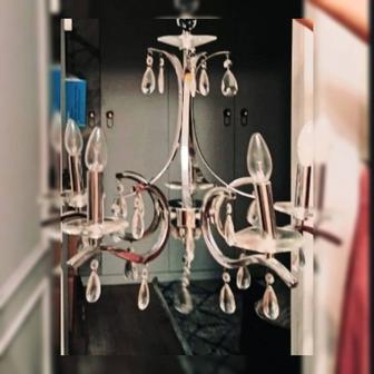 Срочно продаю люстру