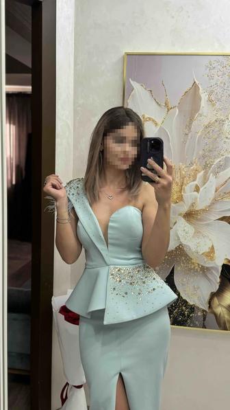 Платье вечернее