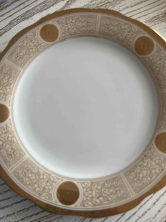 Продам большие плоские тарелки 12шт