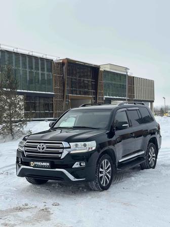 Аренда авто в Астане без водителя Toyota Land Cruiser