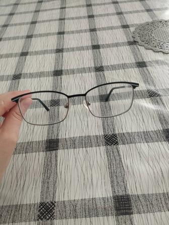 Продам оправу очки