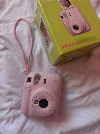 Продается instax mini 12