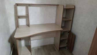 Продам стол