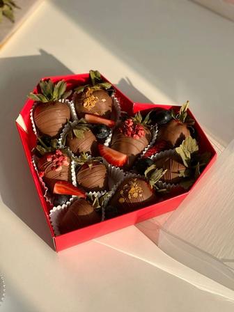 Клубника в шоколаде !!!