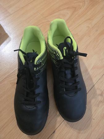 Бутсы/кроссовки детские для футбола