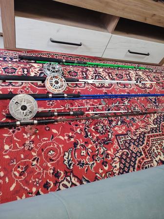 Продам спиннинги с невскими катушками