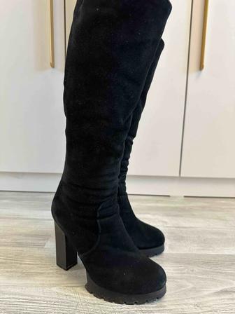 Замшевые супер качественные сапоги для девушек