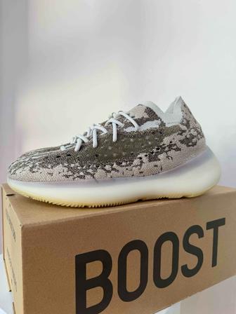 Adidas Yeezy boost 380