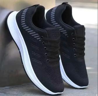 Кроссовки ()