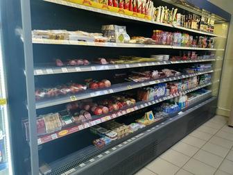 Продам холодильную витрину Горка