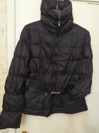 Продам куртку женскую фирма OSTIN 48р-р Цена 10000тг.