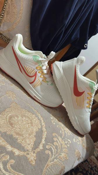 Кросовки Nike