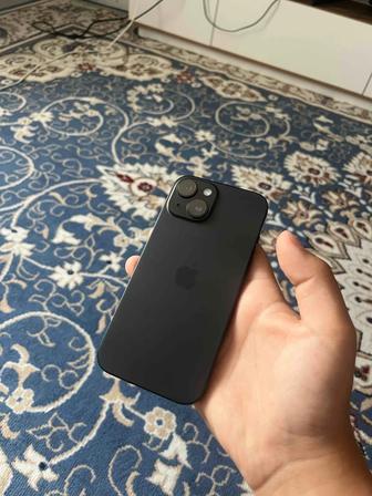 iPhone 15 128gb почти новый