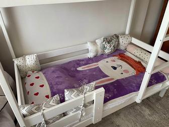 Двухъярусная кровать