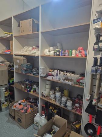 Торговые полки и стеллажи