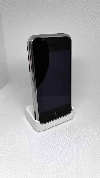 iPhone 16 Gb 2007г. Б/у джейлбрейк не работает слот для Simm