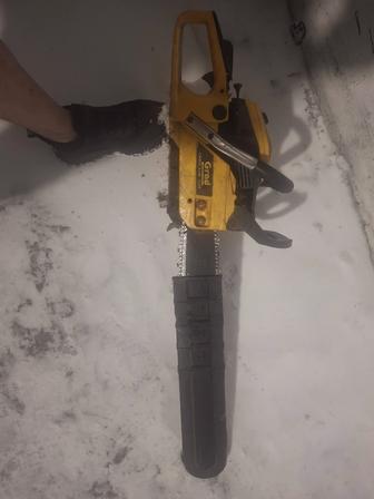 Продам Бензопилу Grad