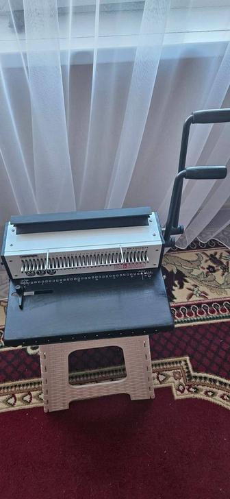Продается переплетная машина