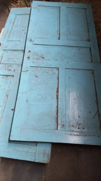 Двери деревянные