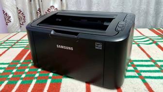 Продам лазерный принтер Samsung ML-1665 (черный).