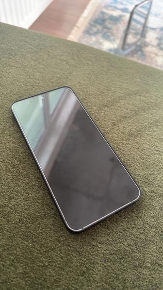 Продам Samsung S24 8/128