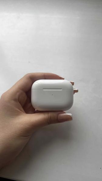 AirPods Pro 2, Lightning Charging