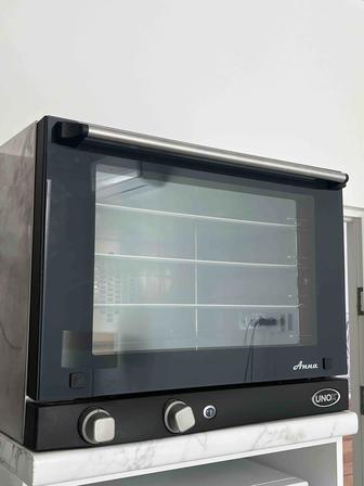 Продам конвекционную печь Unox Anna XF023