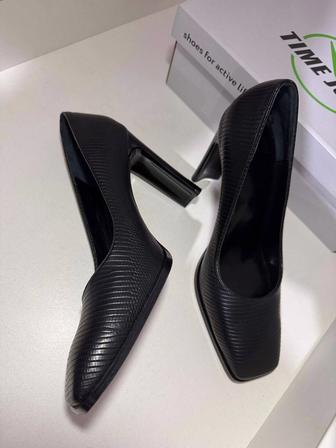Продам Туфли женские