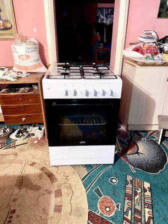 Продам газ плиту