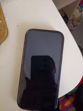 телефон Айфон 17про