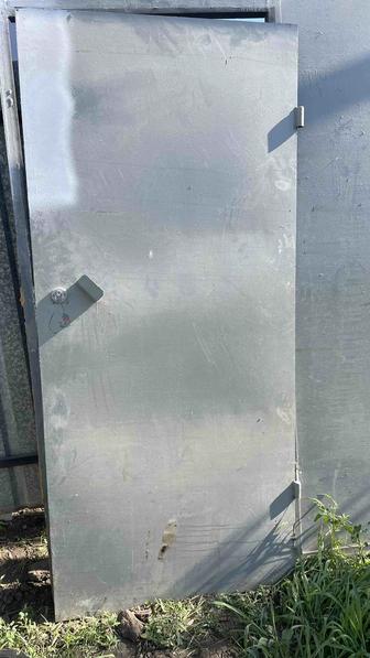 Продам металические двери
