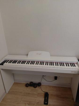 Пианино цифровое