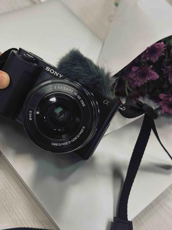 Камера Sony ZV-e10