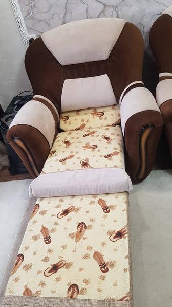 Продаётся диван и кресло