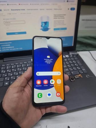 Продам мобильный телефон