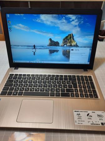 Ноутбук ASUS X240L в отличном состоянии