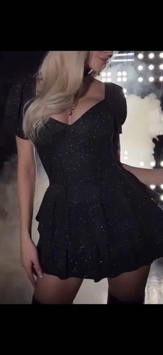 Платье блестящее вечернее