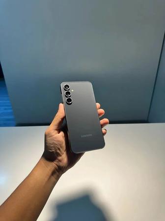 Samsung S23