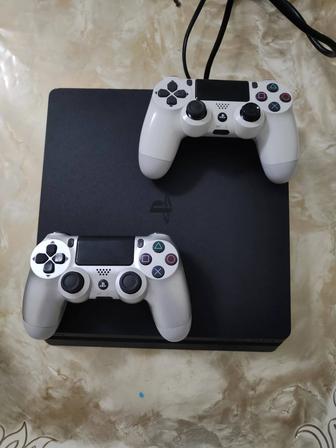 Sony PlayStation 4 slim