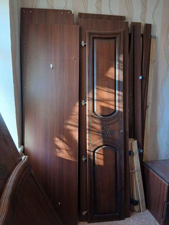 Срочно продам спальный гарнитур